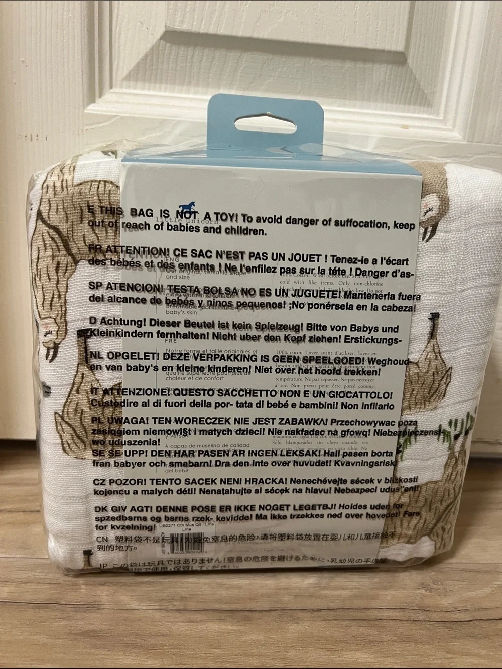 Little Unicorn Cotton Muslin Original Quilt - White with Tan Llama Print
